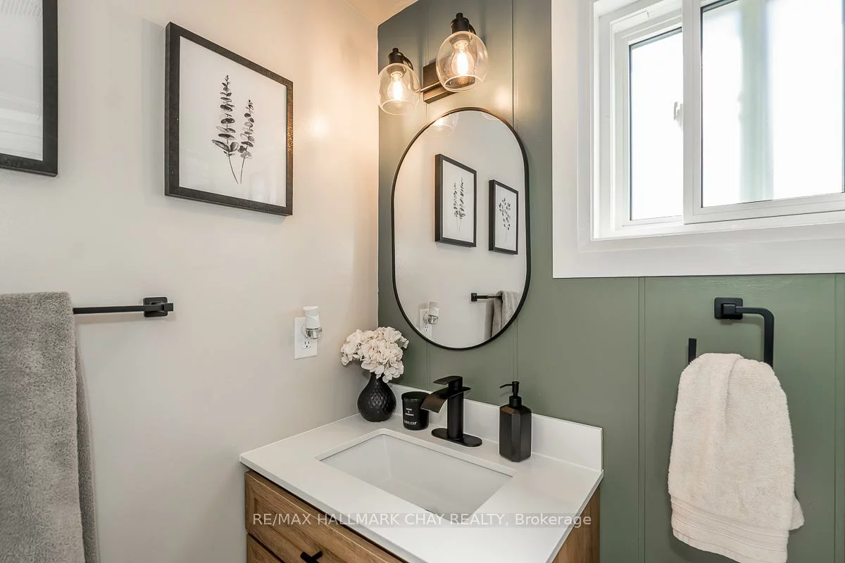 29, Shaw, Letitia Heights, Barrie