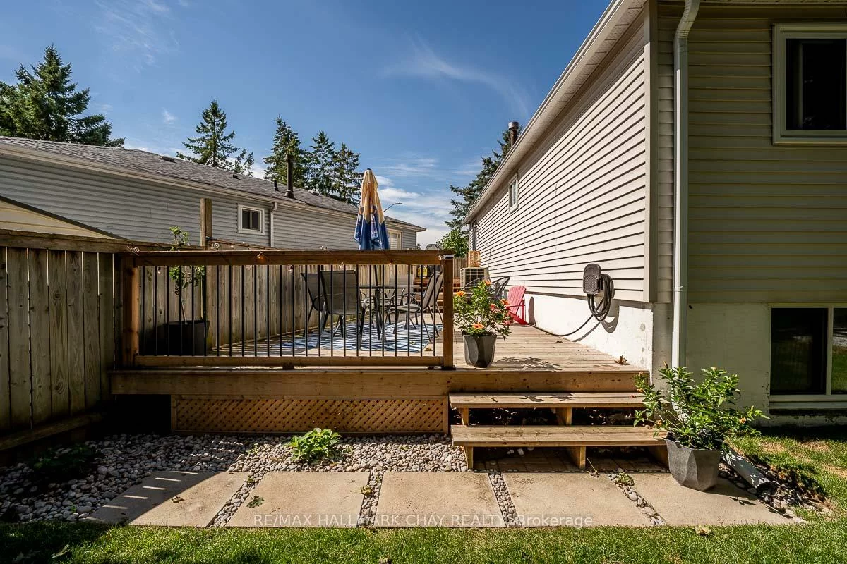 29, Shaw, Letitia Heights, Barrie