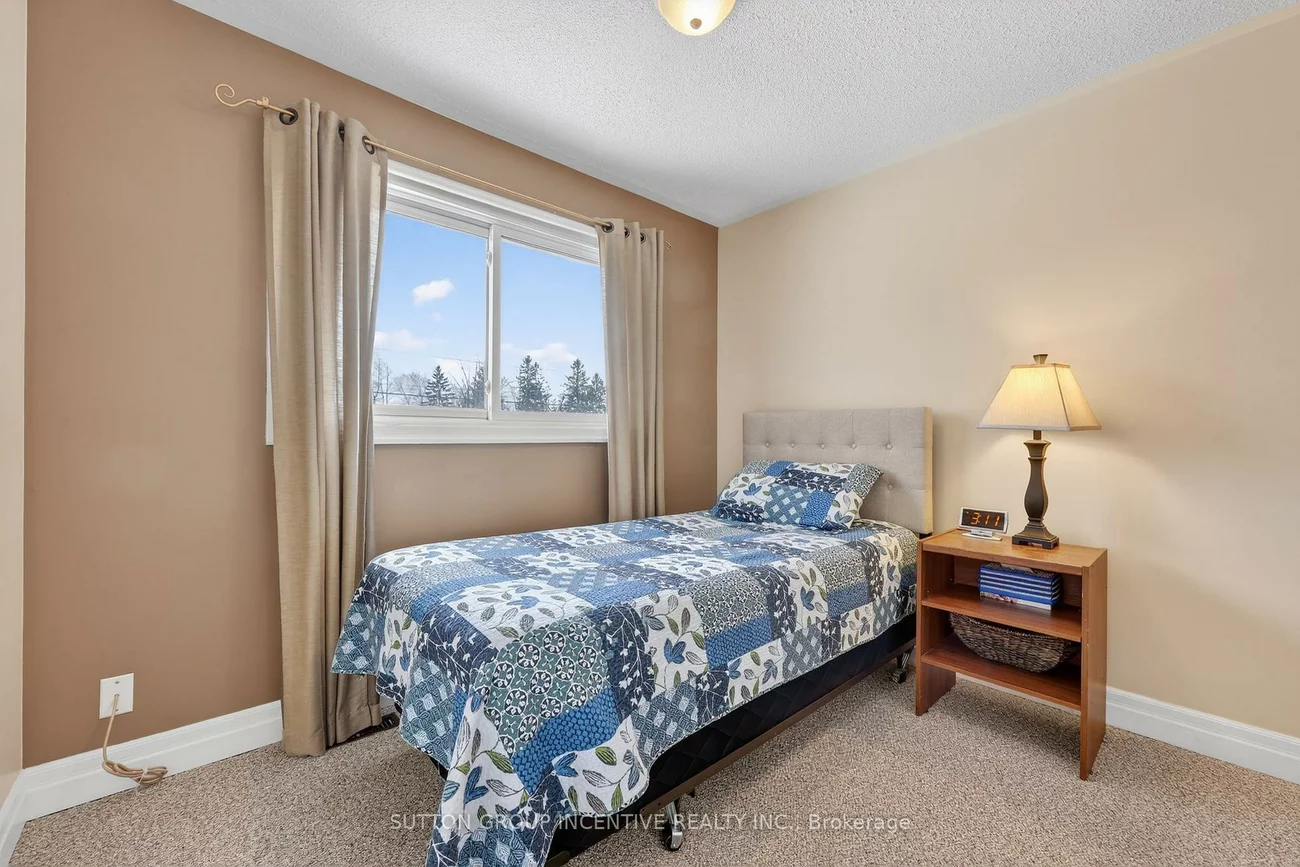 230, Edgehill, Letitia Heights, Barrie