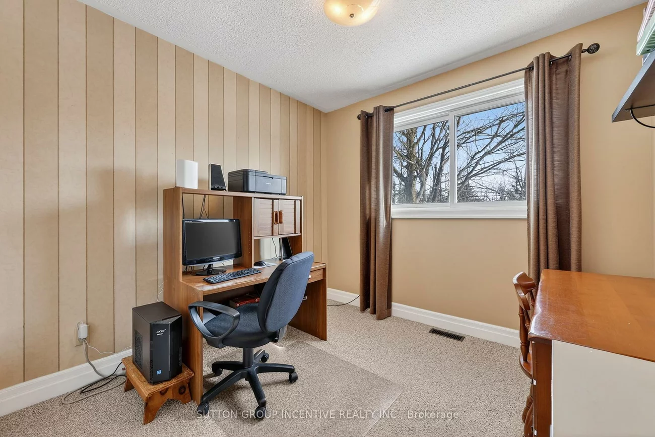 230, Edgehill, Letitia Heights, Barrie