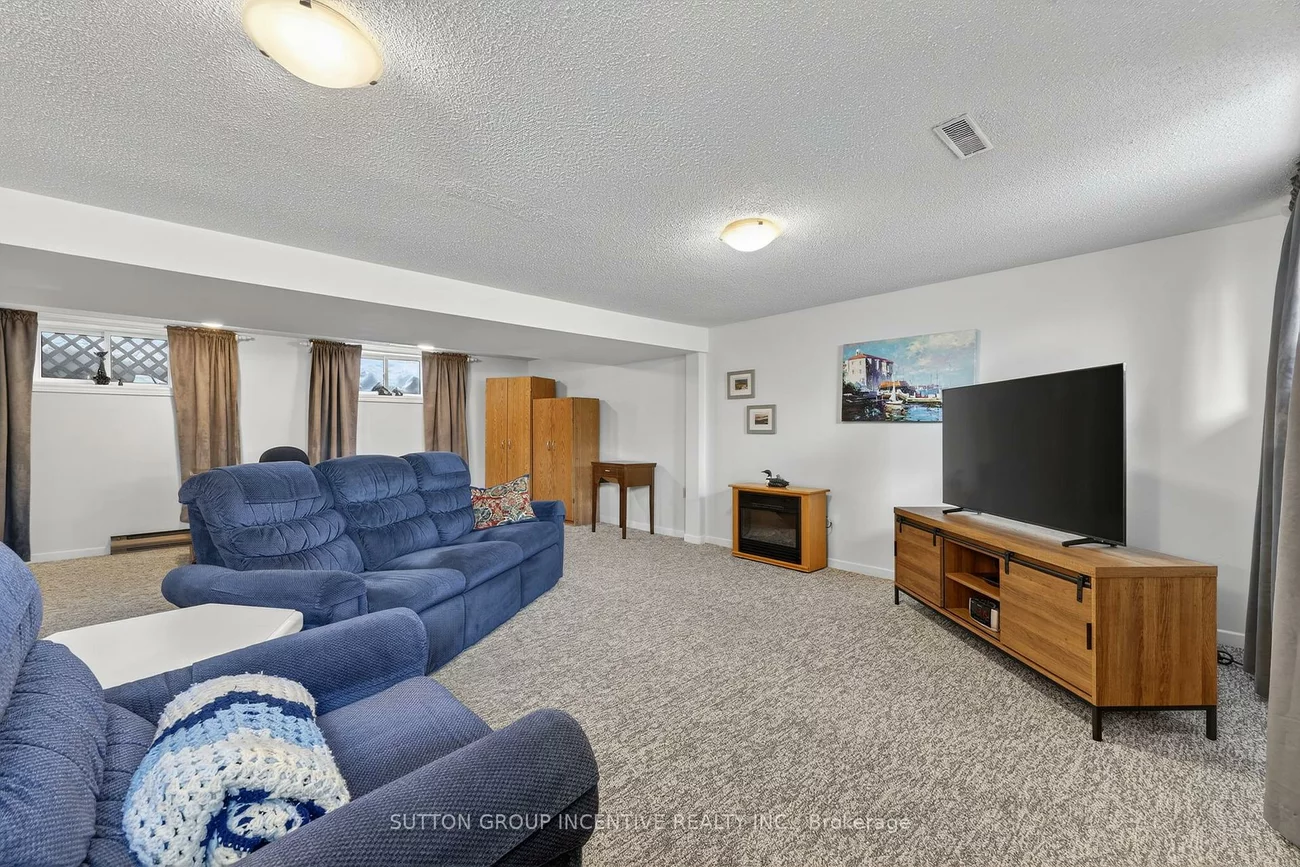 230, Edgehill, Letitia Heights, Barrie