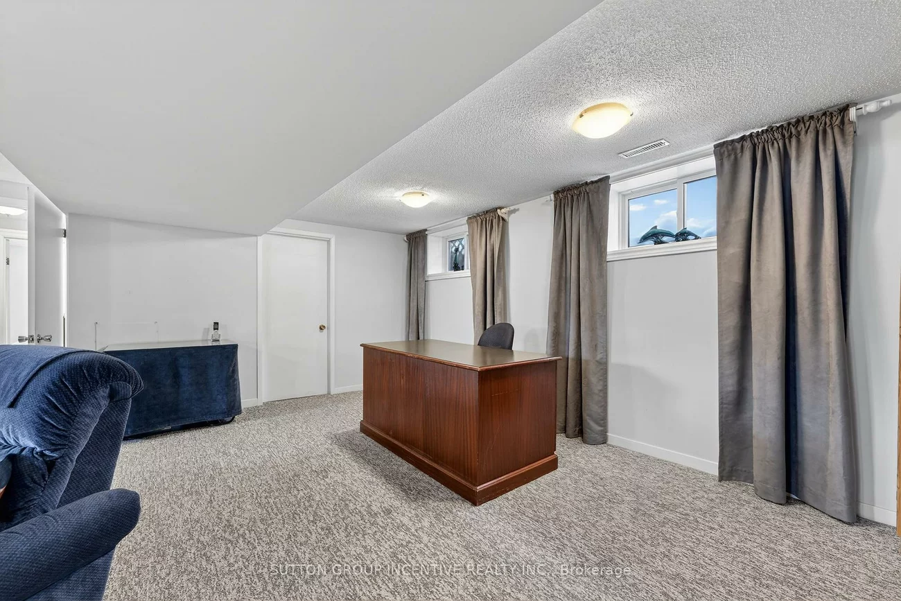 230, Edgehill, Letitia Heights, Barrie