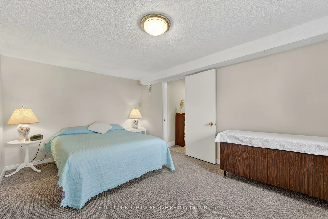 230, Edgehill, Letitia Heights, Barrie