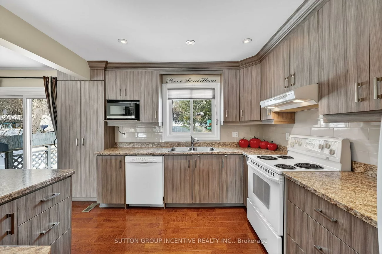 230, Edgehill, Letitia Heights, Barrie