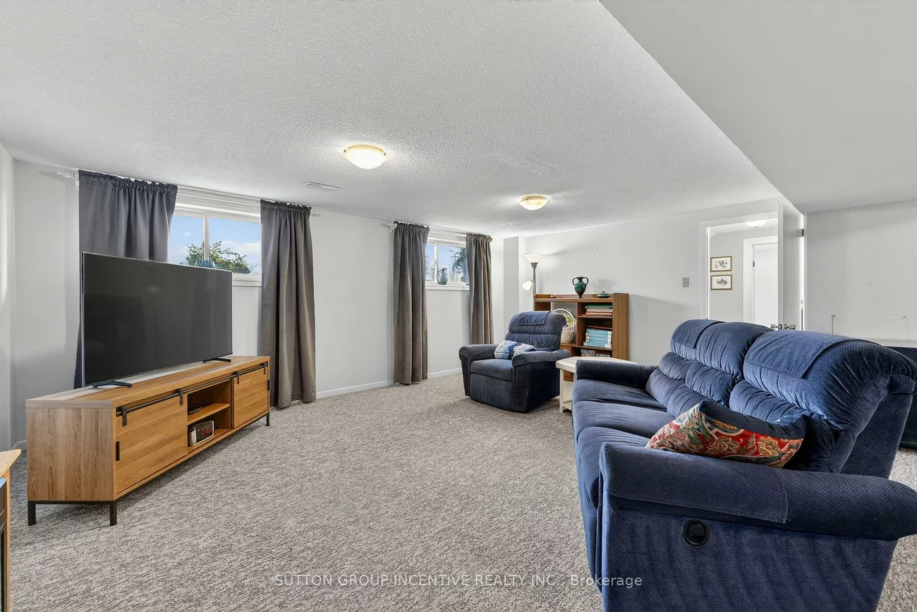 230, Edgehill, Letitia Heights, Barrie