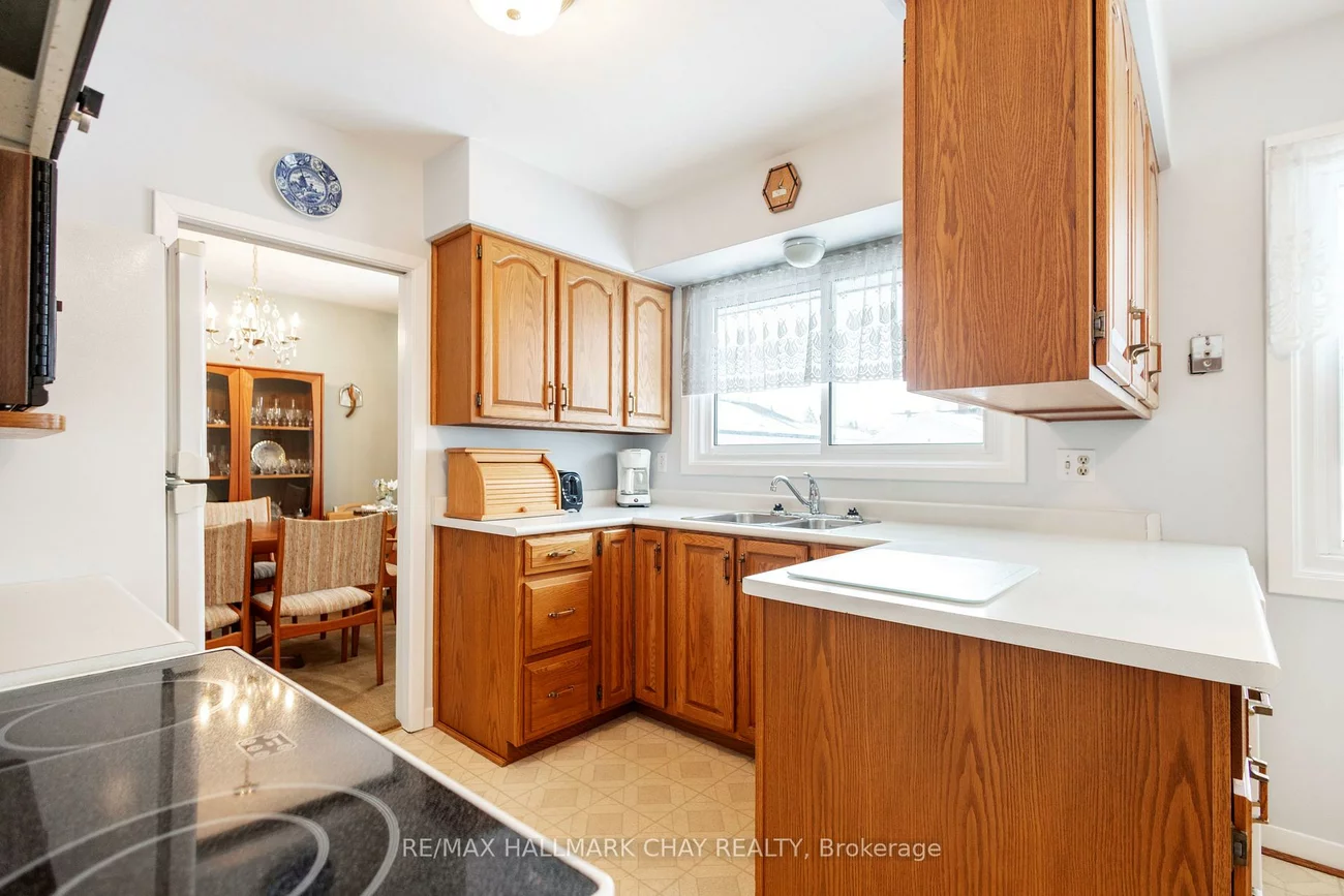 19, Steel, Codrington, Barrie