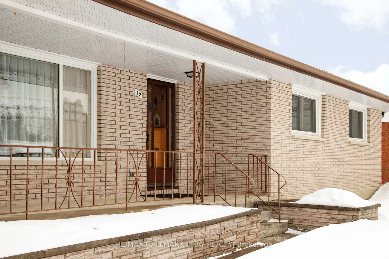 19, Steel, Codrington, Barrie