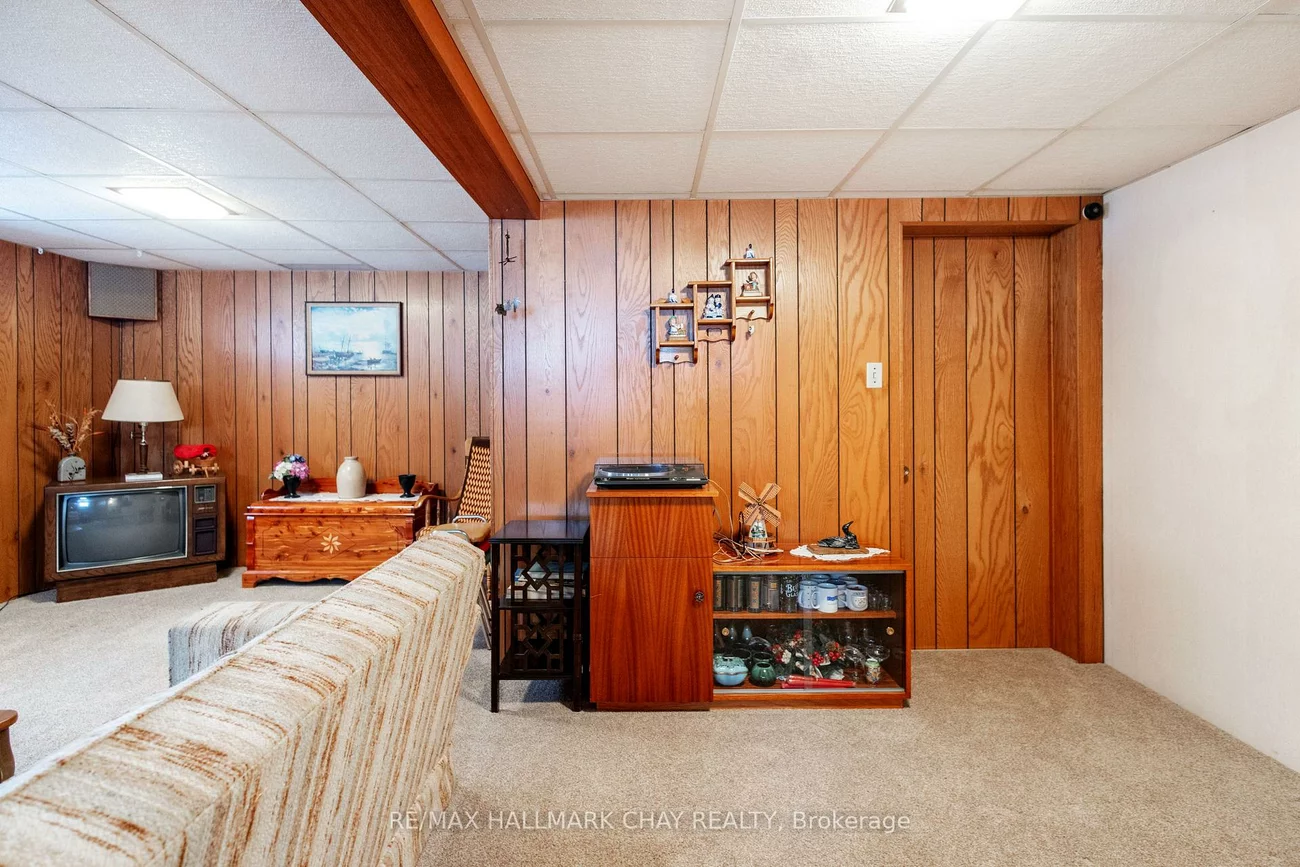 19, Steel, Codrington, Barrie