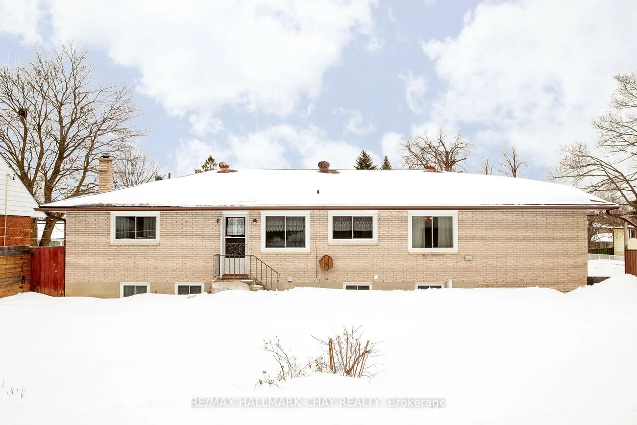 19, Steel, Codrington, Barrie