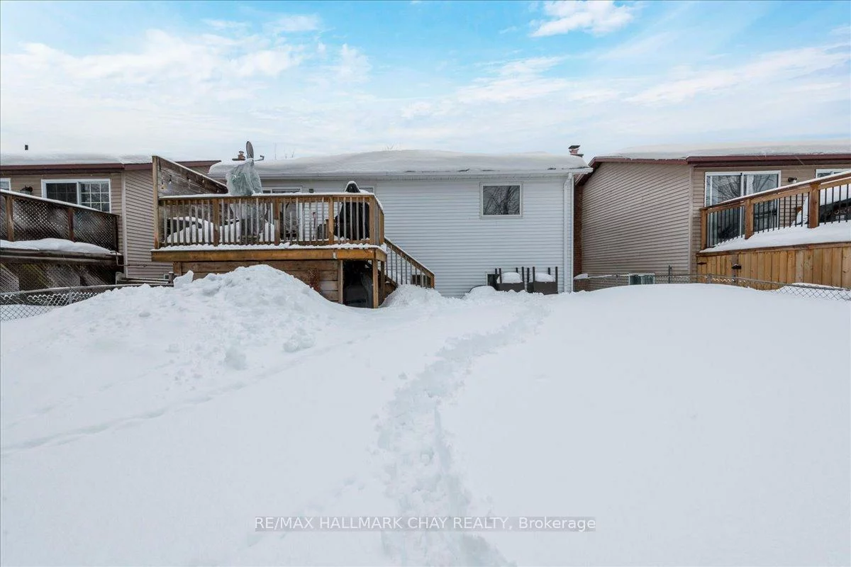 207, Burns, Northwest, Barrie