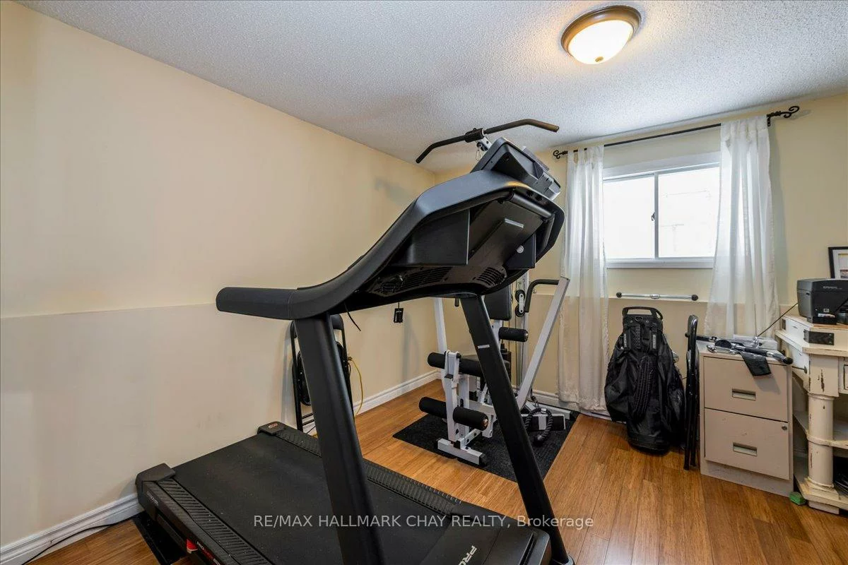 207, Burns, Northwest, Barrie