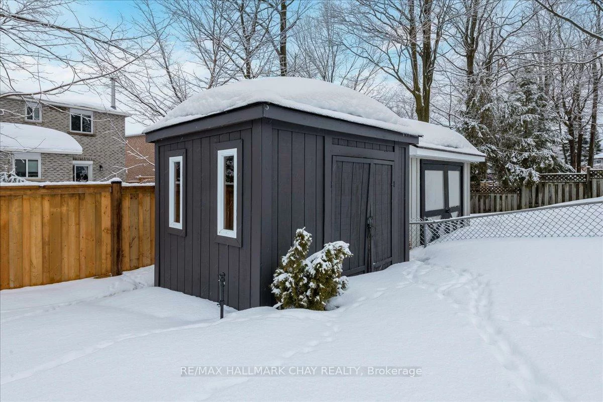 207, Burns, Northwest, Barrie