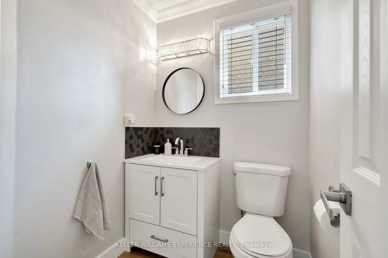 91, Butternut, Holly, Barrie