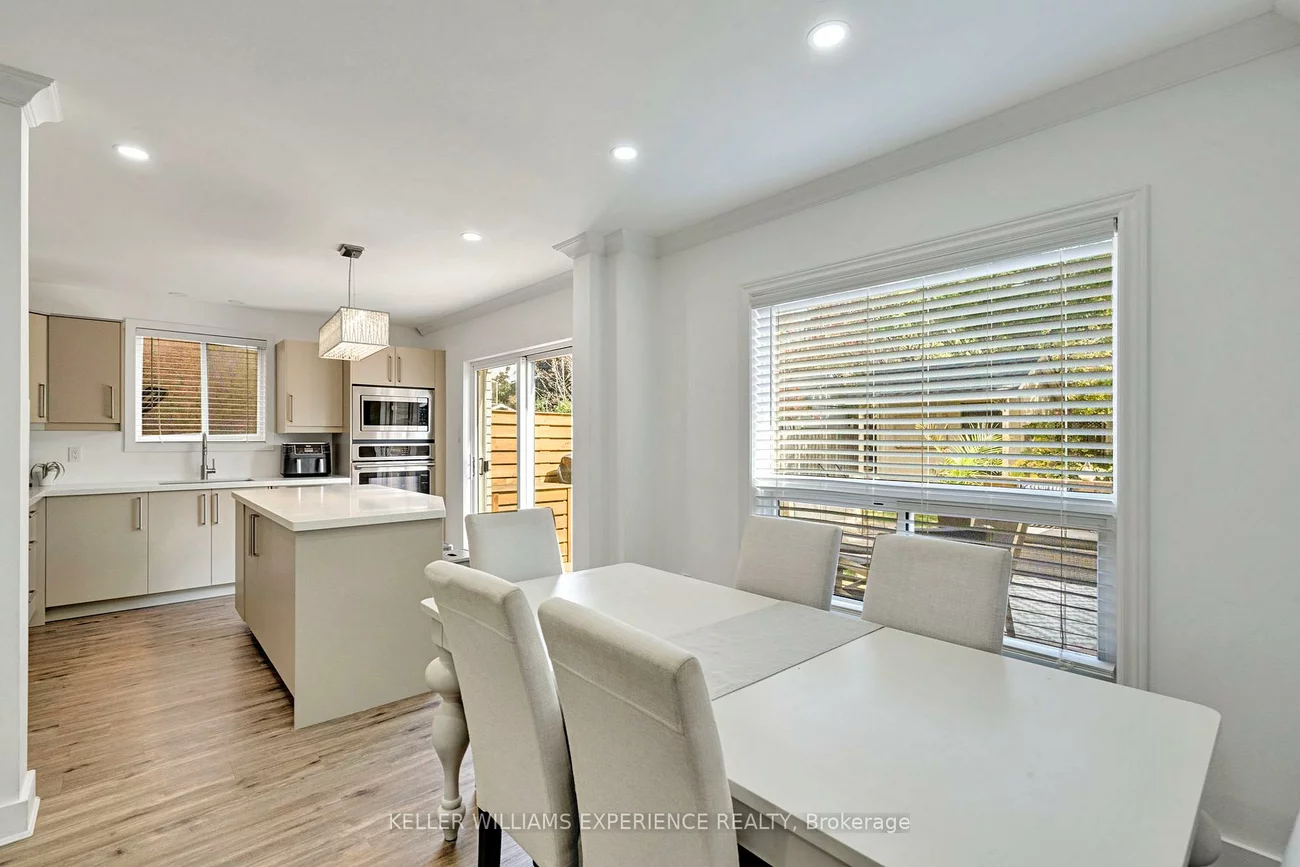 91, Butternut, Holly, Barrie