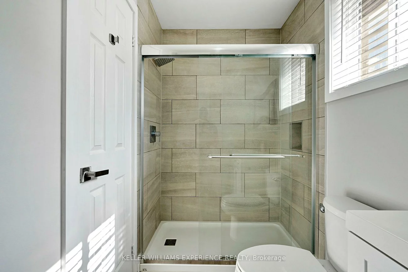 91, Butternut, Holly, Barrie