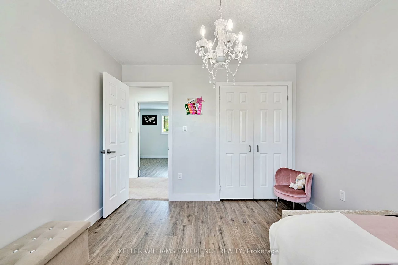 91, Butternut, Holly, Barrie