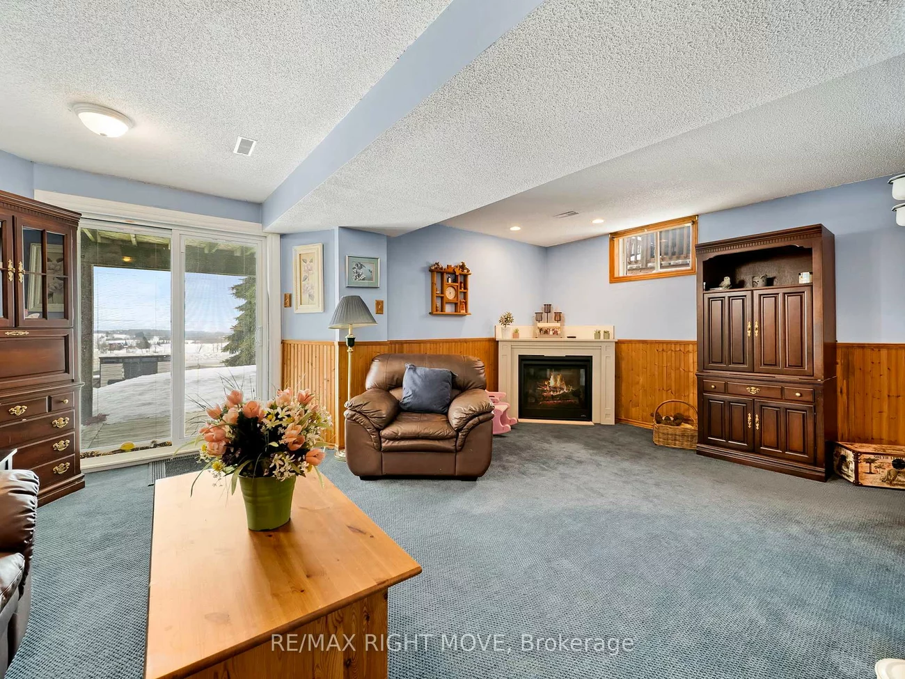 42, Sundew, Holly, Barrie