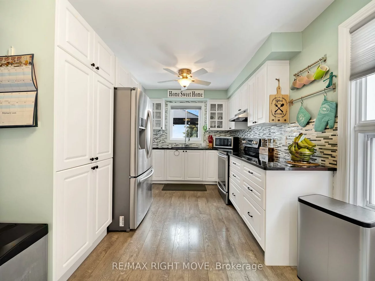 42, Sundew, Holly, Barrie