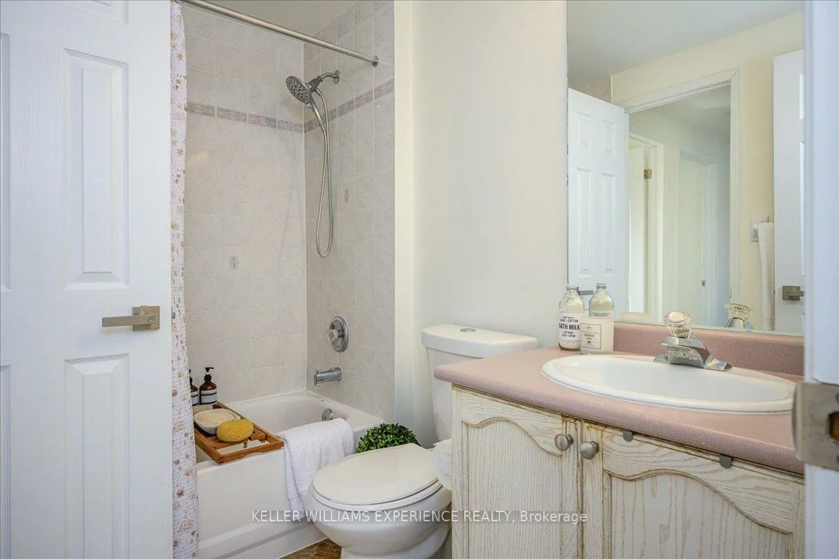 70, Weymouth, Georgian Drive, Barrie