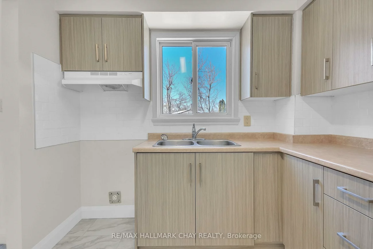 79, Christie, Letitia Heights, Barrie