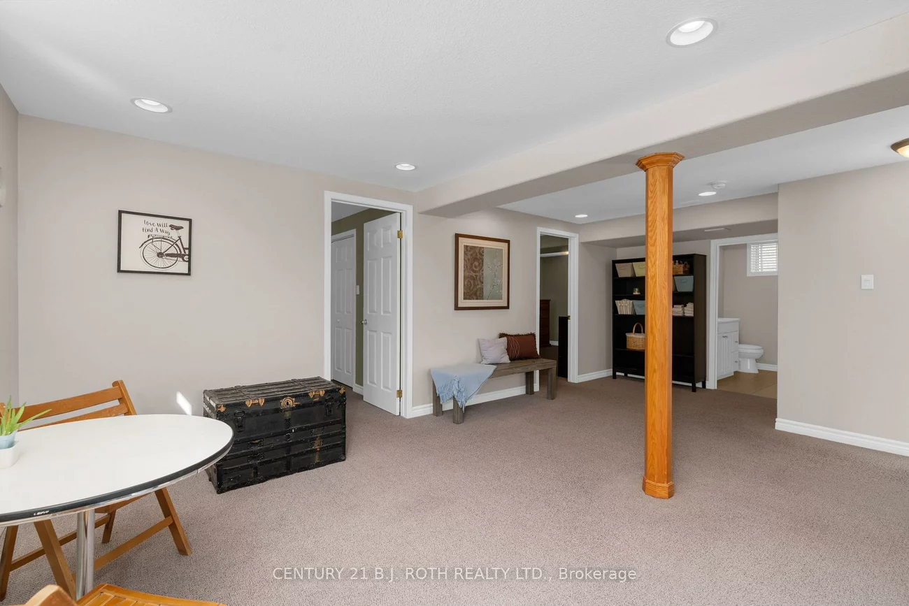 63, Kenwell, Holly, Barrie