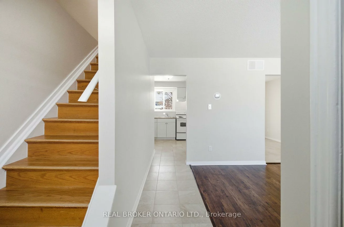 15, Christie, Letitia Heights, Barrie