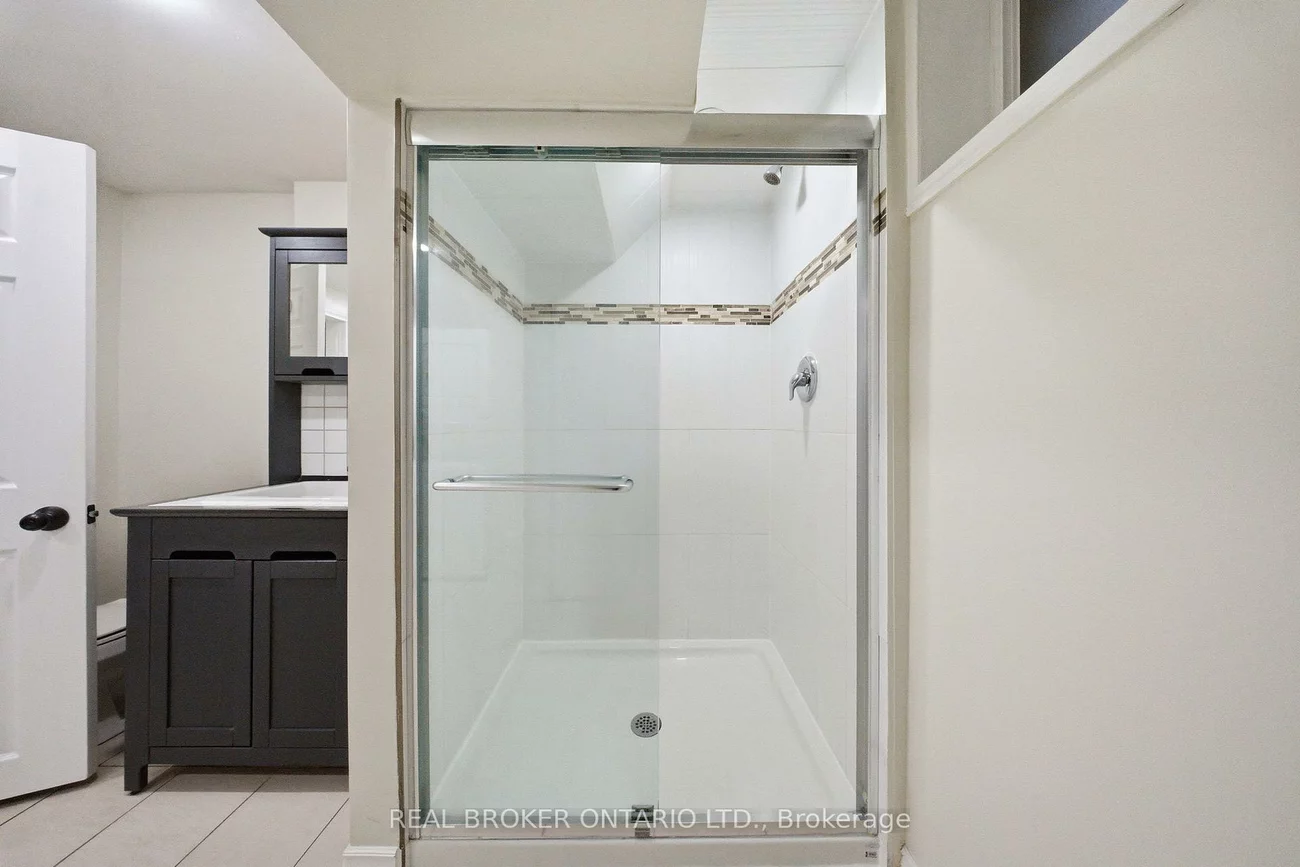 15, Christie, Letitia Heights, Barrie