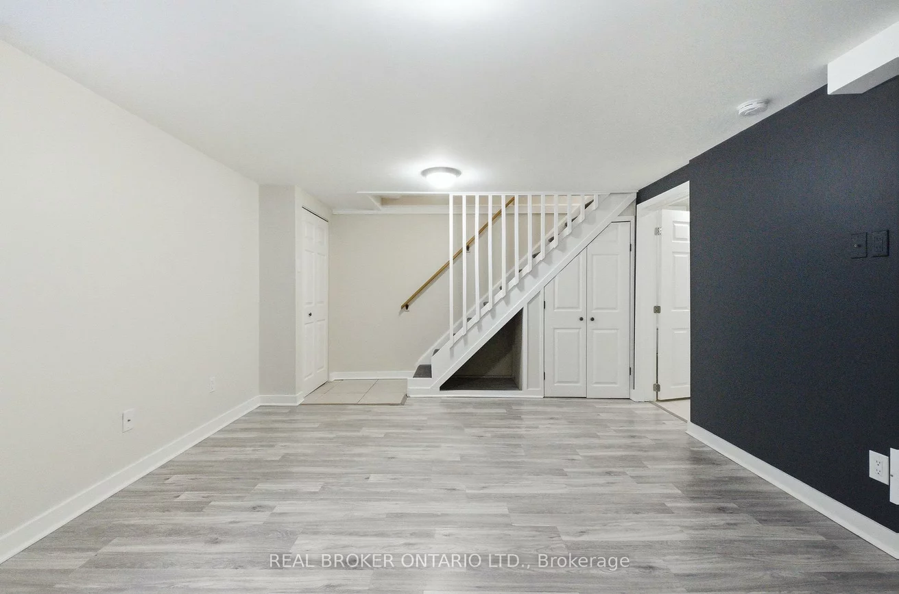 15, Christie, Letitia Heights, Barrie