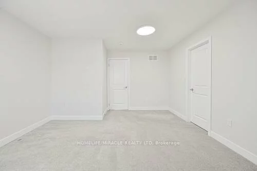 29, Turnberry, Painswick South, Barrie