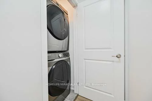 29, Turnberry, Painswick South, Barrie