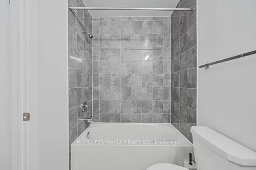 29, Turnberry, Painswick South, Barrie