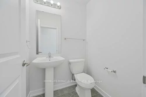 29, Turnberry, Painswick South, Barrie