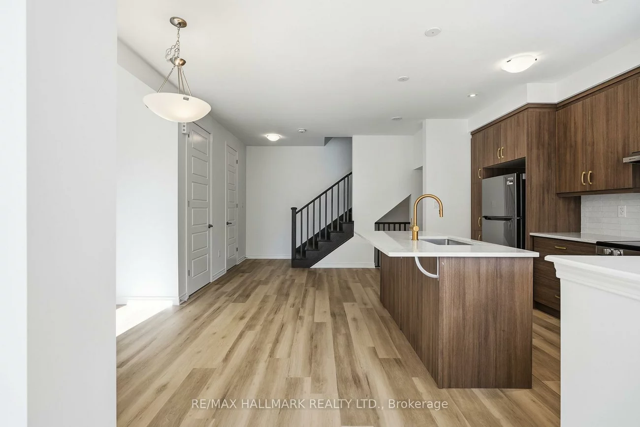 61, Pearen, Rural Barrie Southwest, Barrie