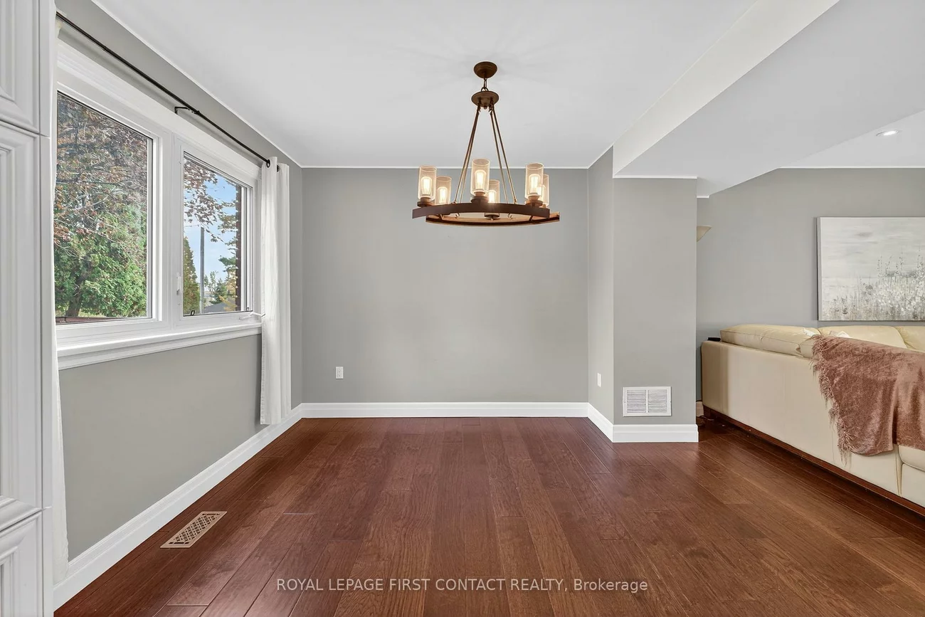 15, Rodney, North Shore, Barrie