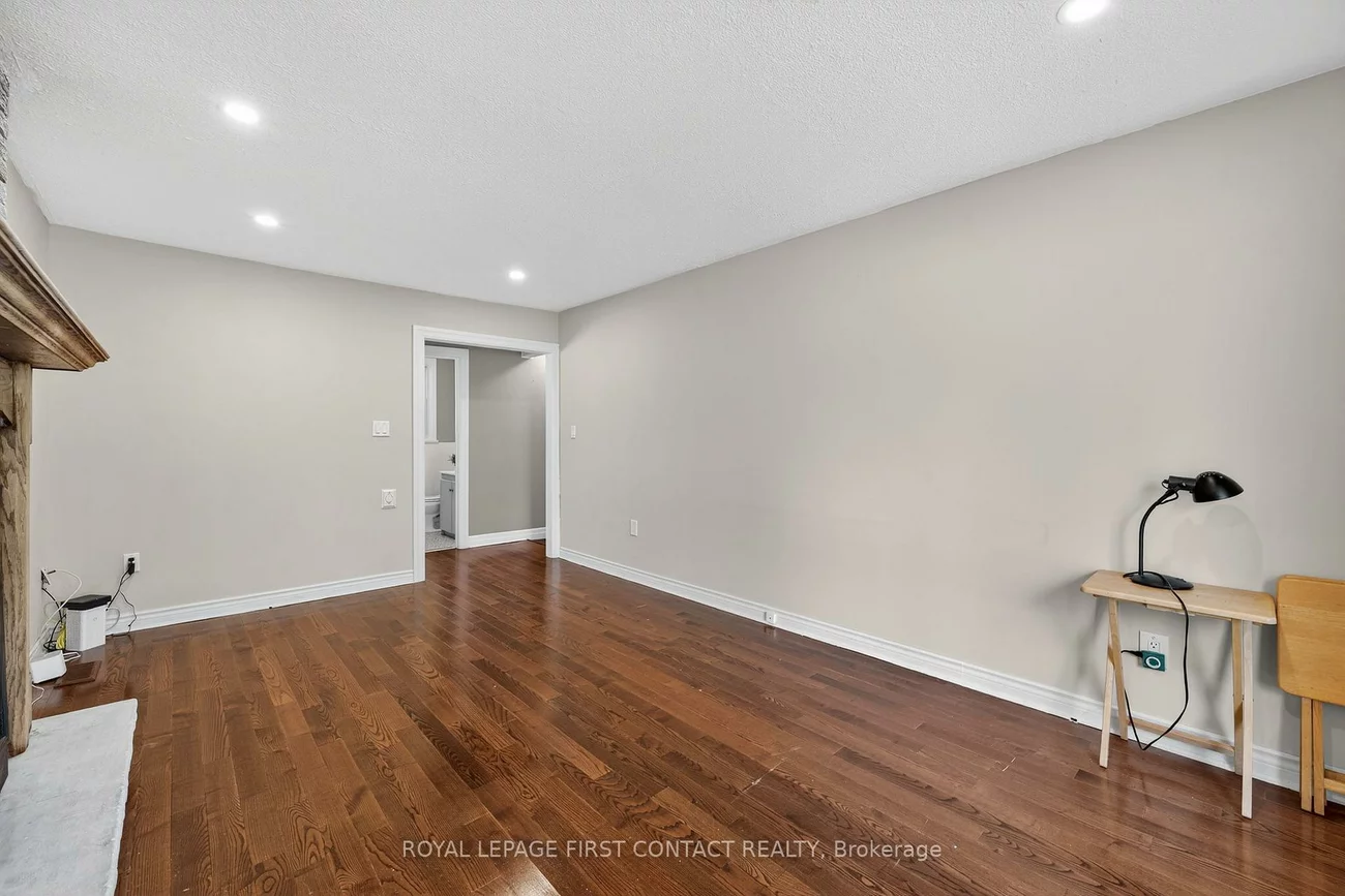 15, Rodney, North Shore, Barrie