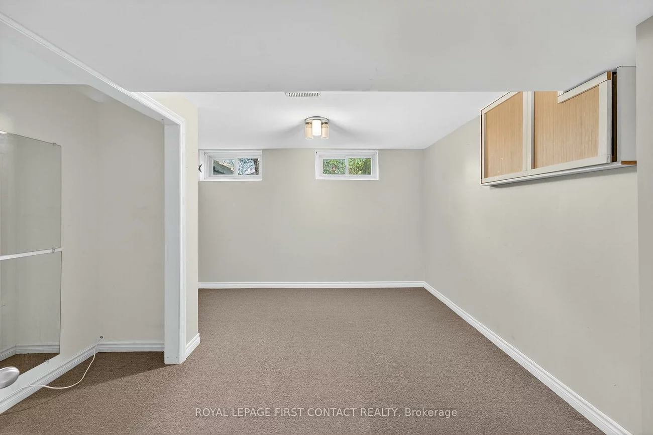 15, Rodney, North Shore, Barrie