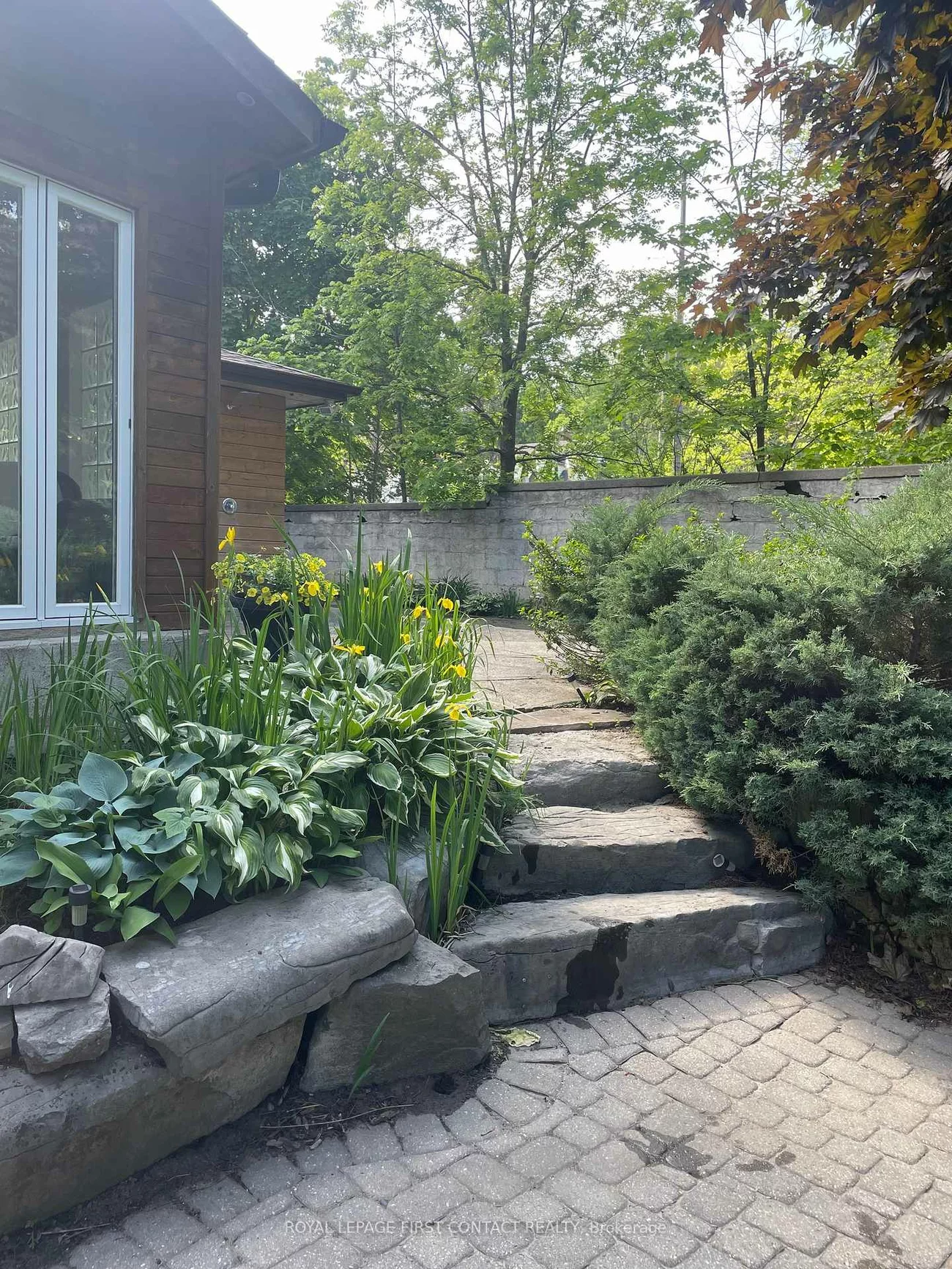 15, Rodney, North Shore, Barrie
