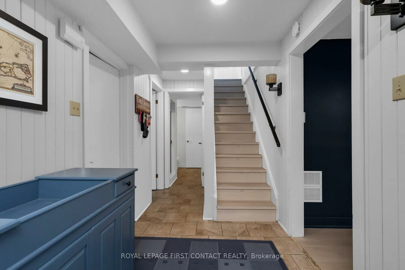 103, Rodney, Codrington, Barrie