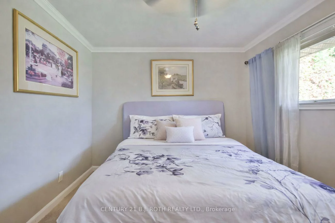 63, Davidson, Wellington, Barrie