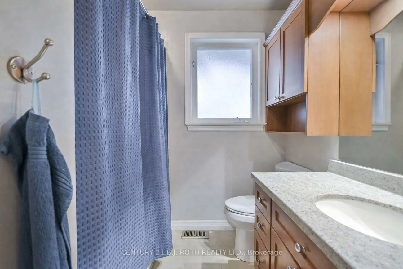 63, Davidson, Wellington, Barrie