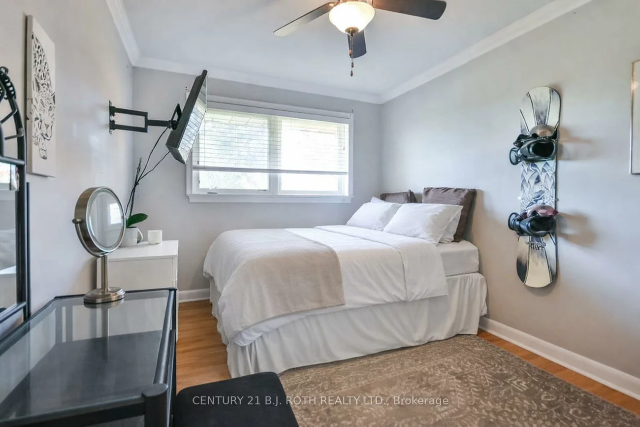 63, Davidson, Wellington, Barrie