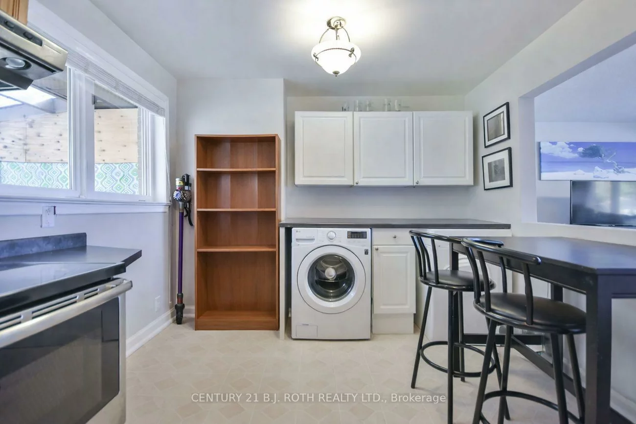 63, Davidson, Wellington, Barrie