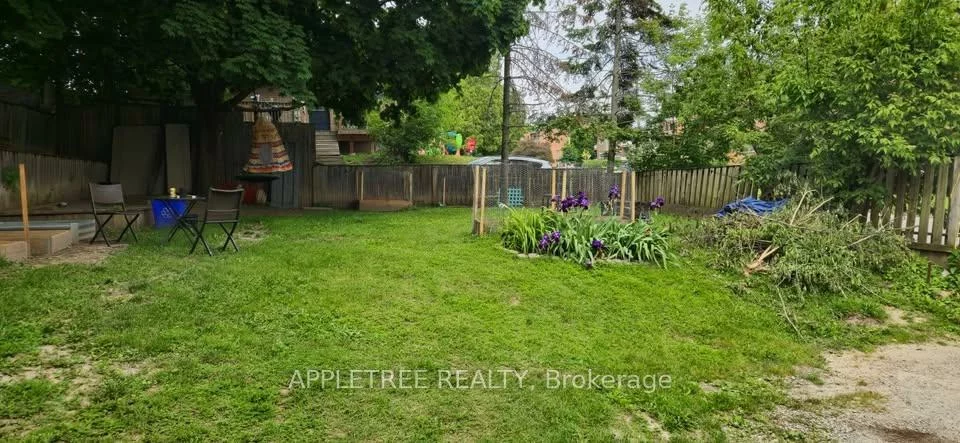 147, Berczy, Codrington, Barrie