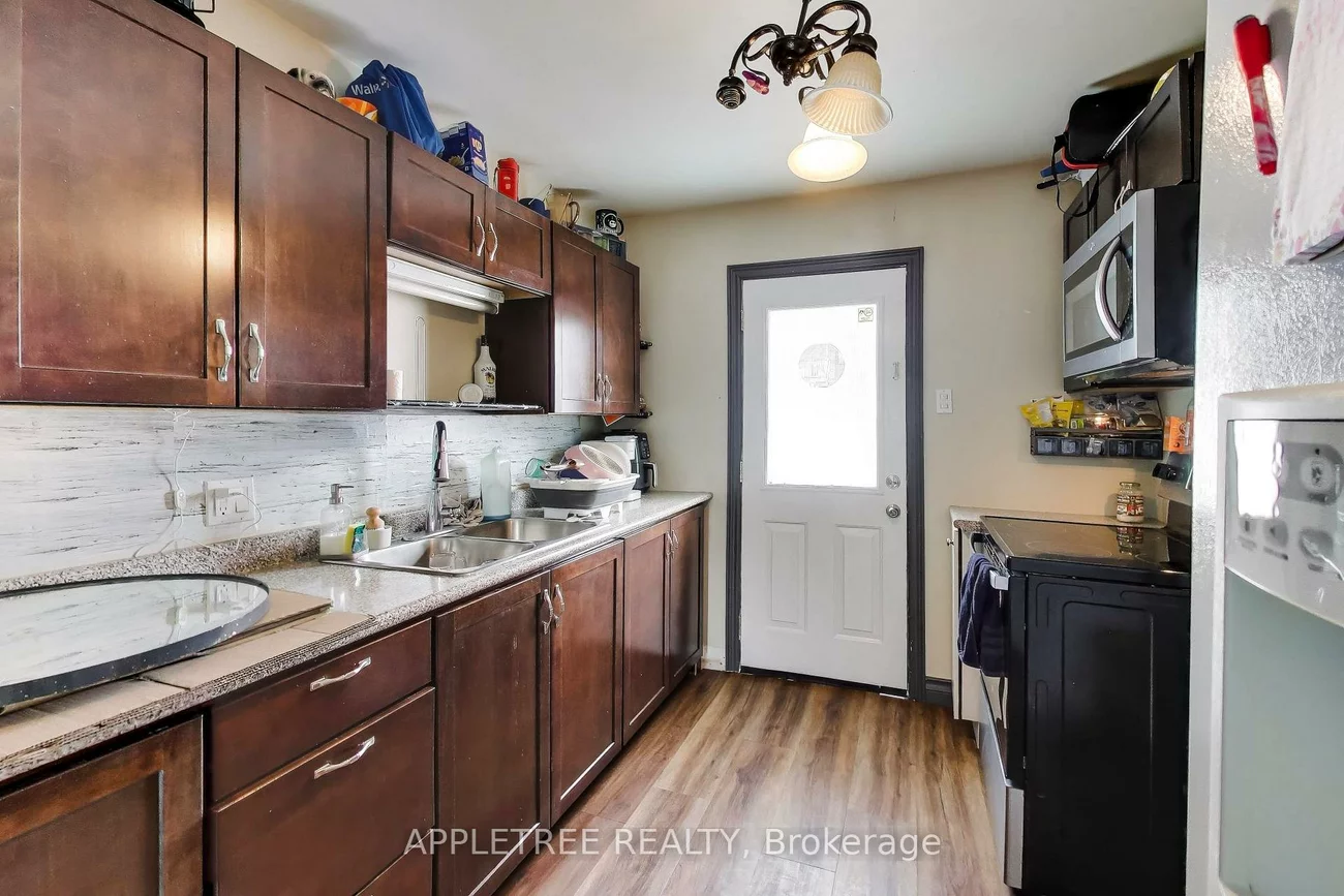 147, Berczy, Codrington, Barrie