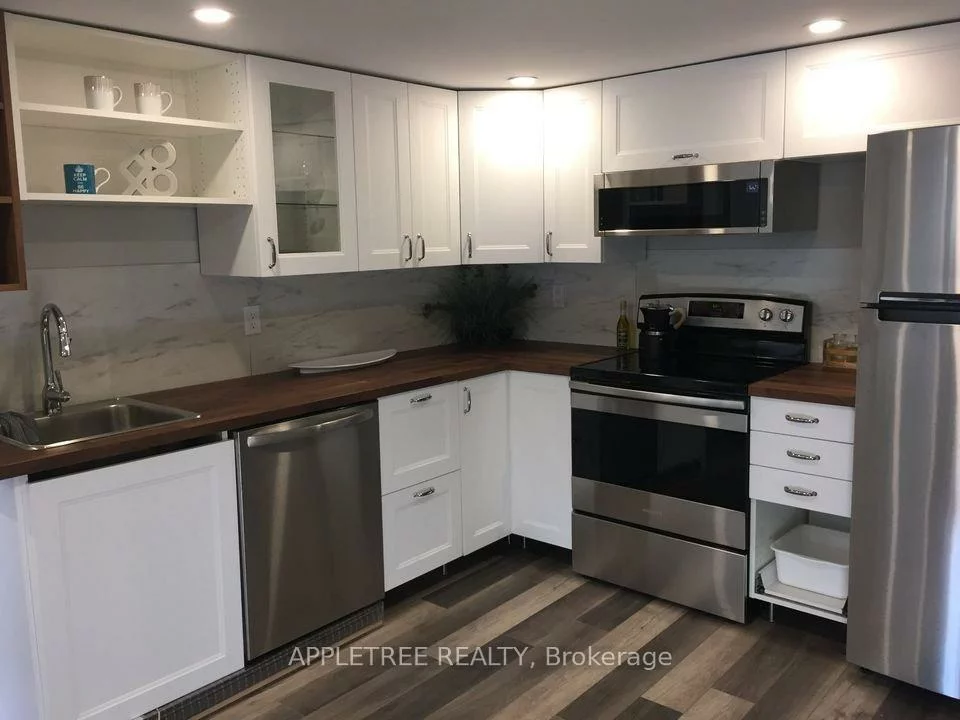 147, Berczy, Codrington, Barrie