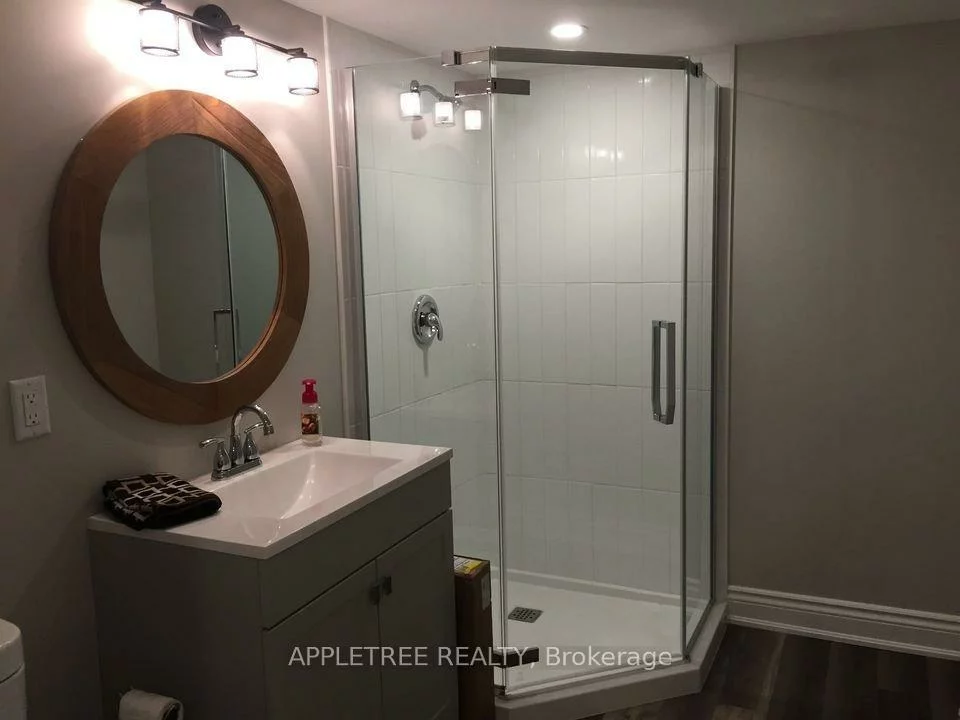 147, Berczy, Codrington, Barrie