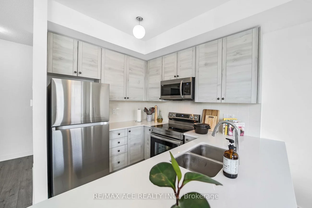 24, Spry, Innis-Shore, Barrie