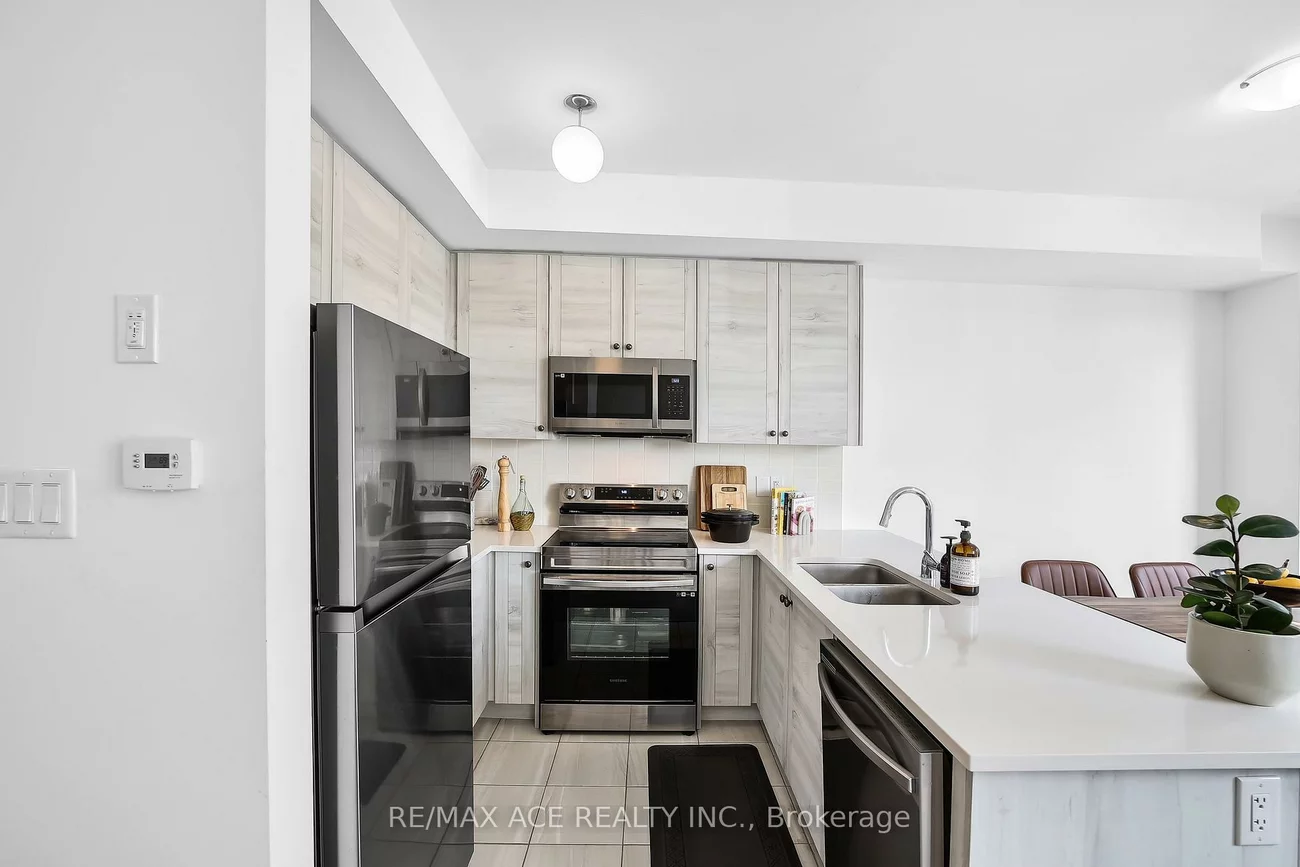 24, Spry, Innis-Shore, Barrie