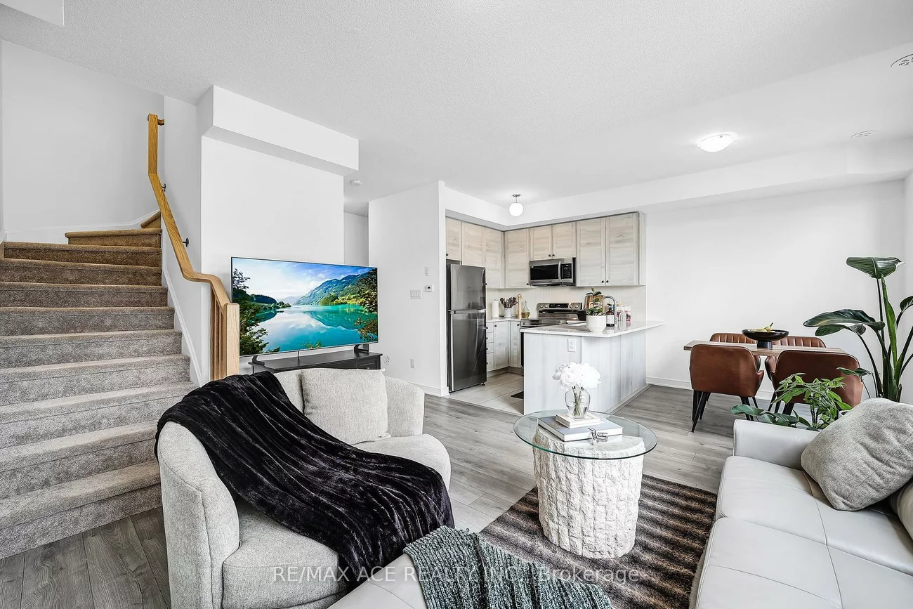 24, Spry, Innis-Shore, Barrie