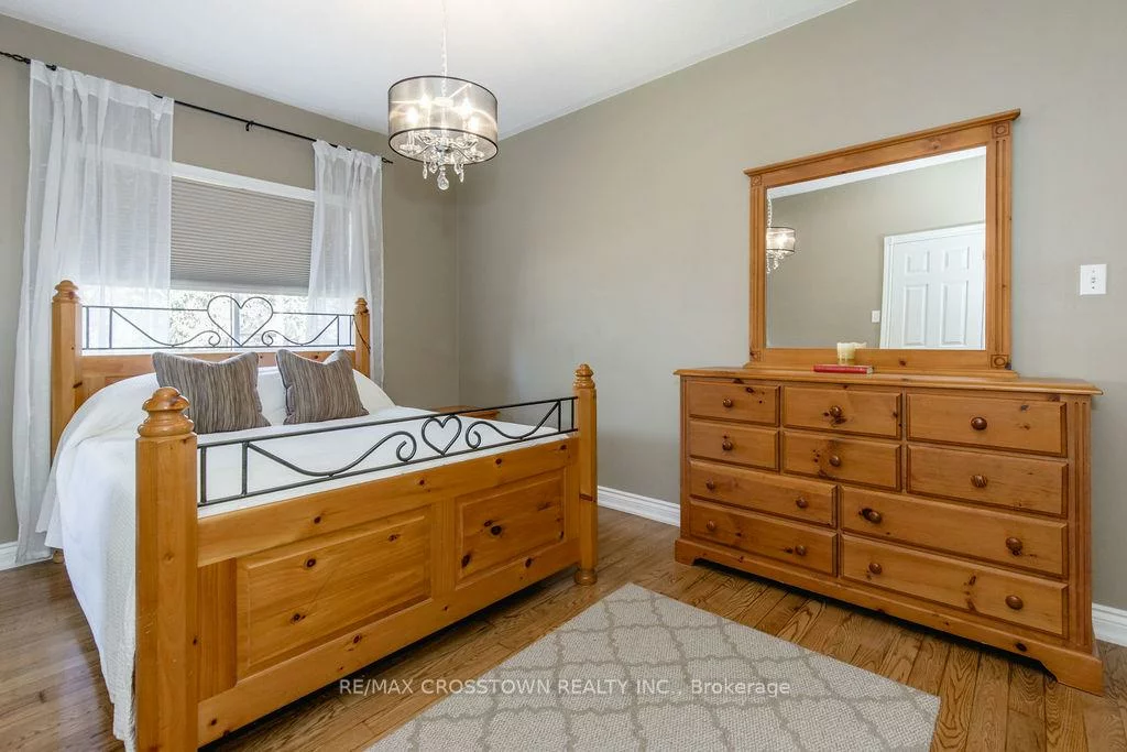 1, Bloxham, Innis-Shore, Barrie